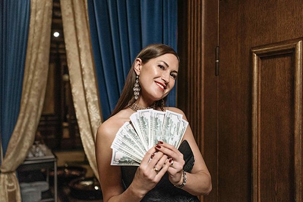 Do You Qualify As a High Net Worth Individual?