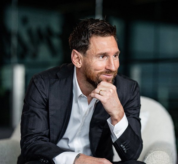 Leo Messi orders an Ultima 88: An new icon in the house of Sunreef